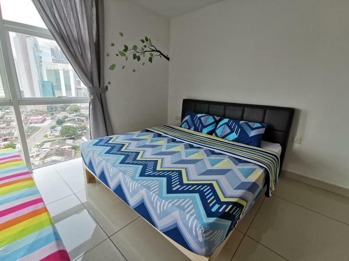 Homestay Τζόχορ Μπάχρου Εξωτερικό φωτογραφία